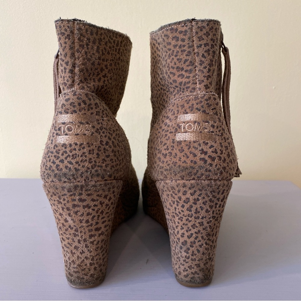 TOMS Women's leopard print wedge shoe, size 10 W - Picture 5 of 9